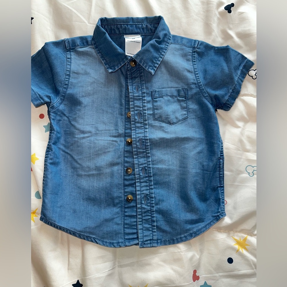 Blue chambray button up